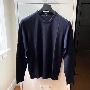 Uniqlo Men's Navy Sweater